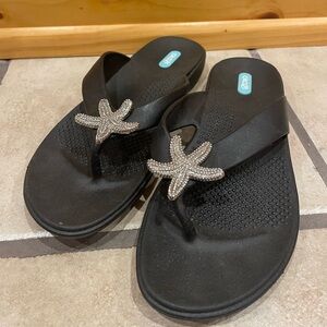 Oka-B Black Sandals with Starfish Charm Size L